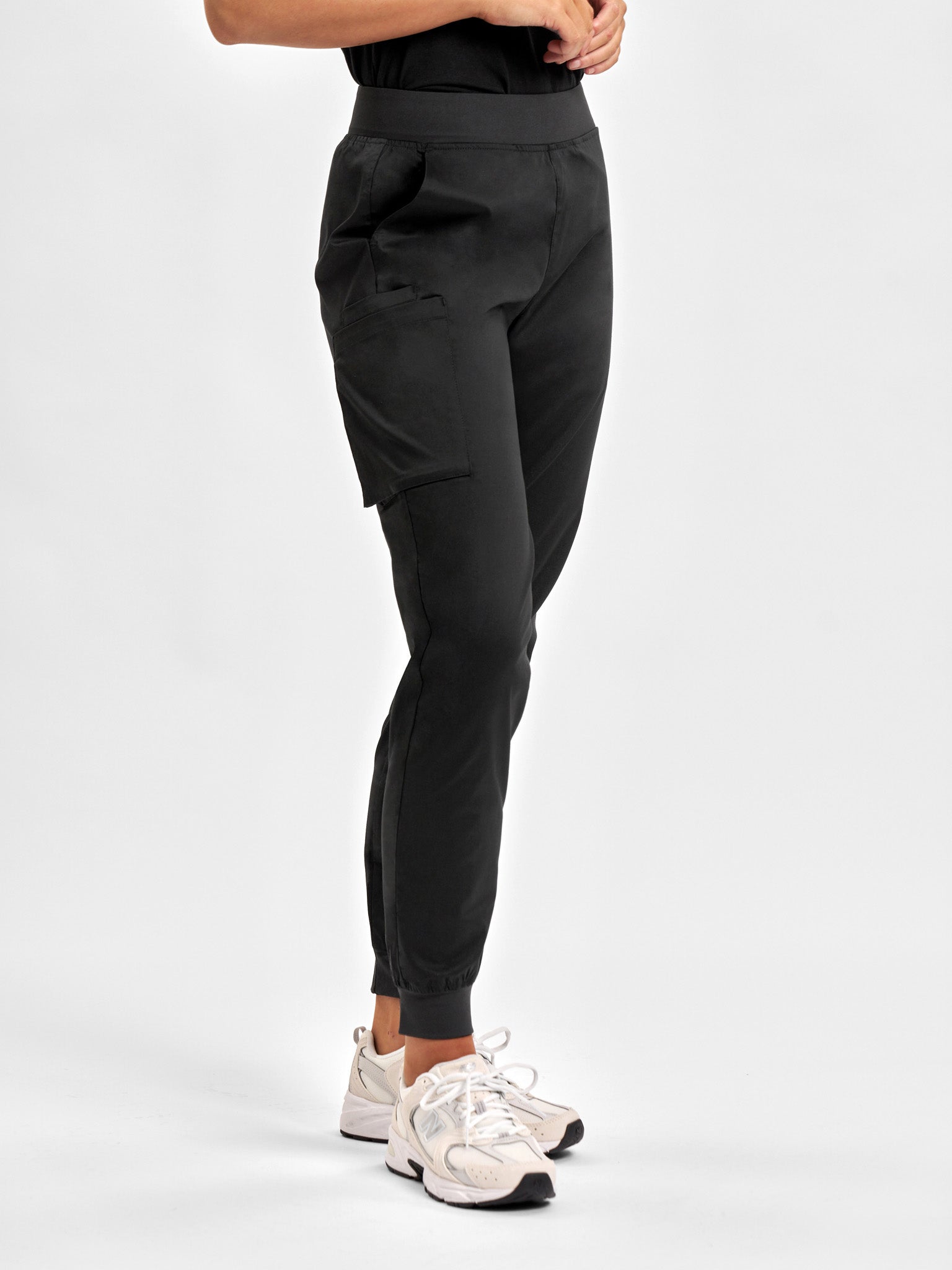 Riley Womens Slim Leg Jogger Scrub Pant