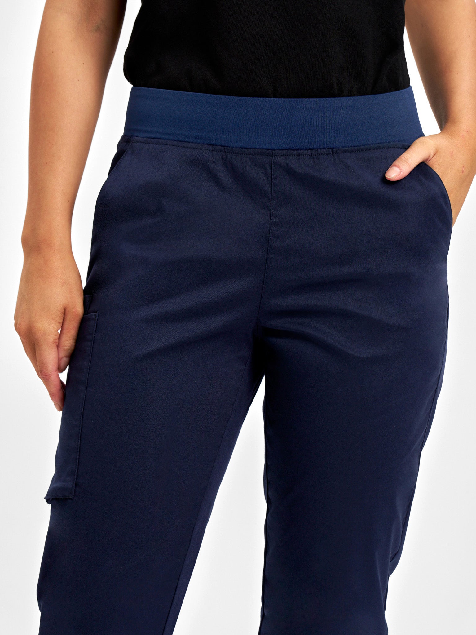 Riley Womens Slim Leg Jogger Scrub Pant