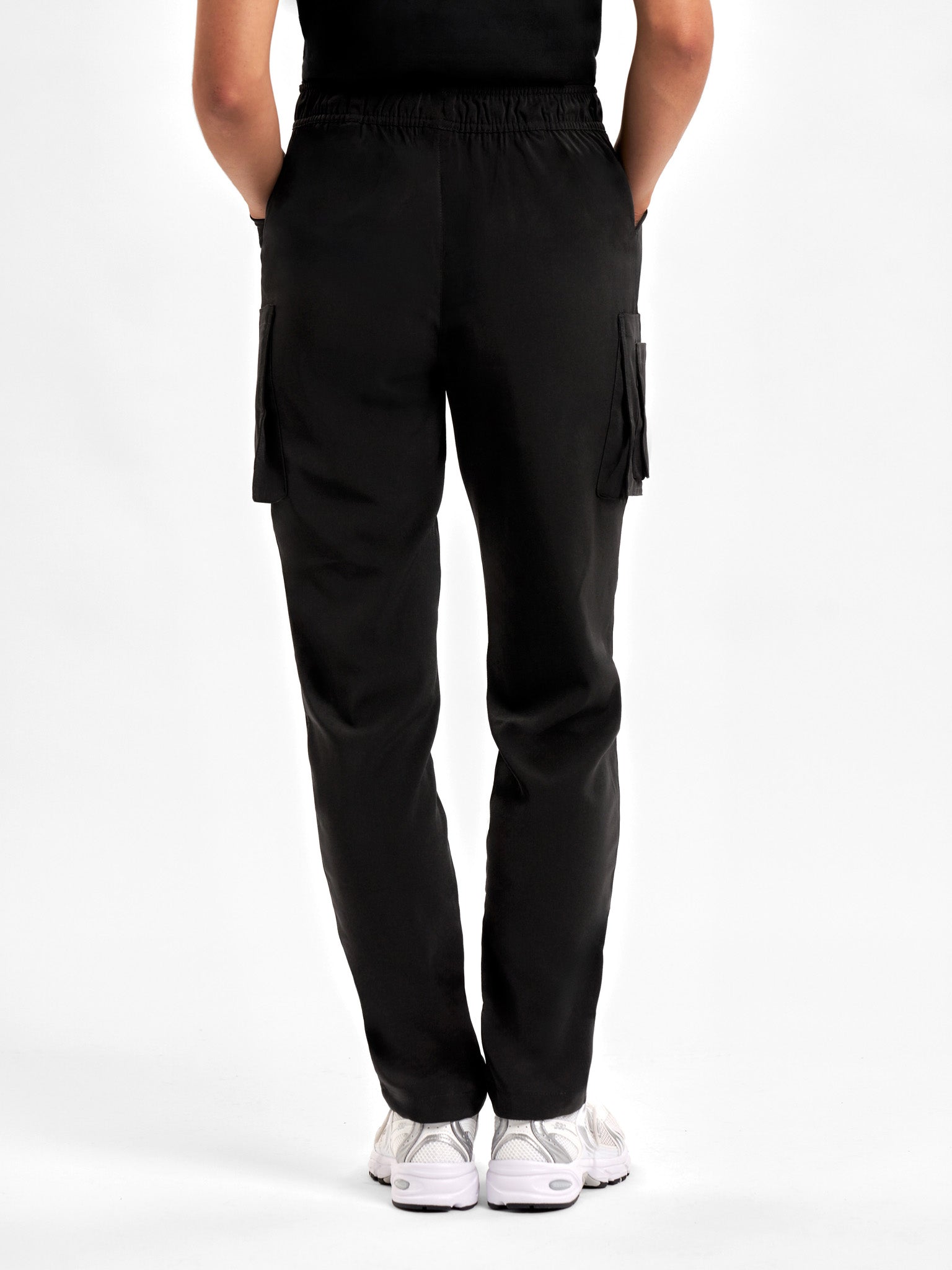 Avery Womens Slim Leg Scrub Pant