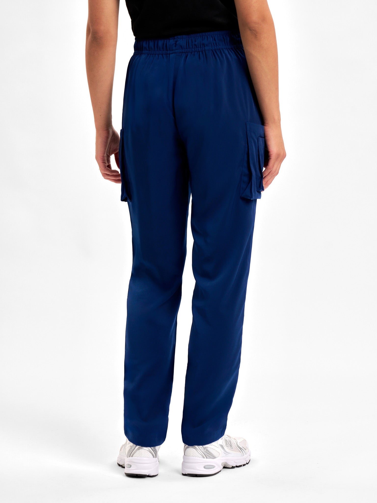 Avery Womens Slim Leg Scrub Pant